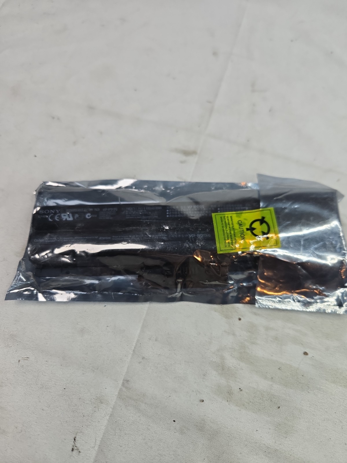 SONY GENUINE VGP-BPS13/Q Battery Vaio REPLACEMENT BRAND NEW SEALED