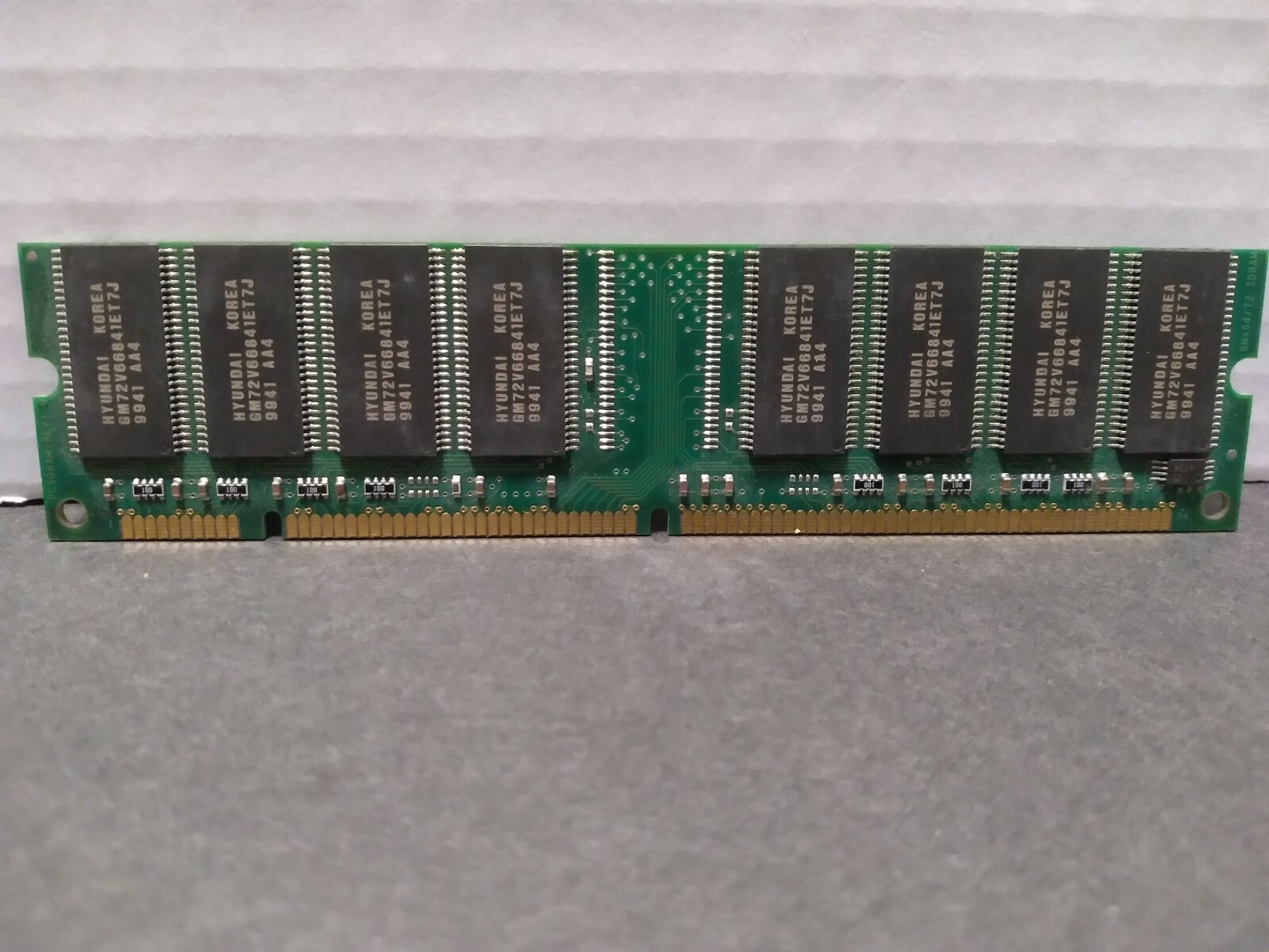 Hyundai Hym7v64801 Tfg-10 64mb PC 100 SDRAM