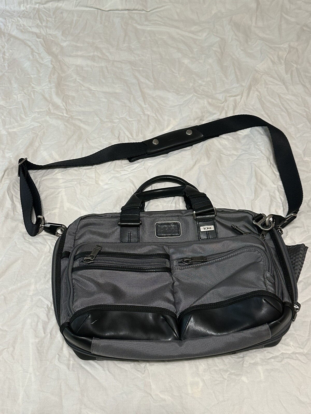 Genuine Tumi Bingham Expandable 15 inch Laptop Brief Black