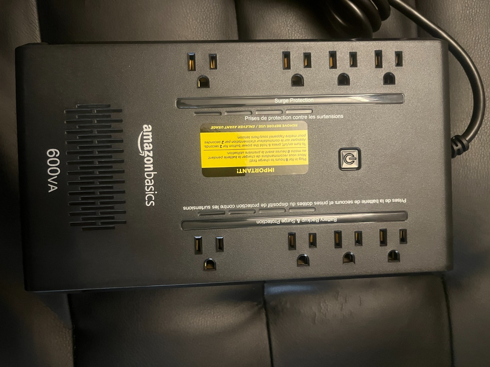 600VA 300W UPS amazonbasics, 8 Outlets, Standby Uninterruptible Power Supply