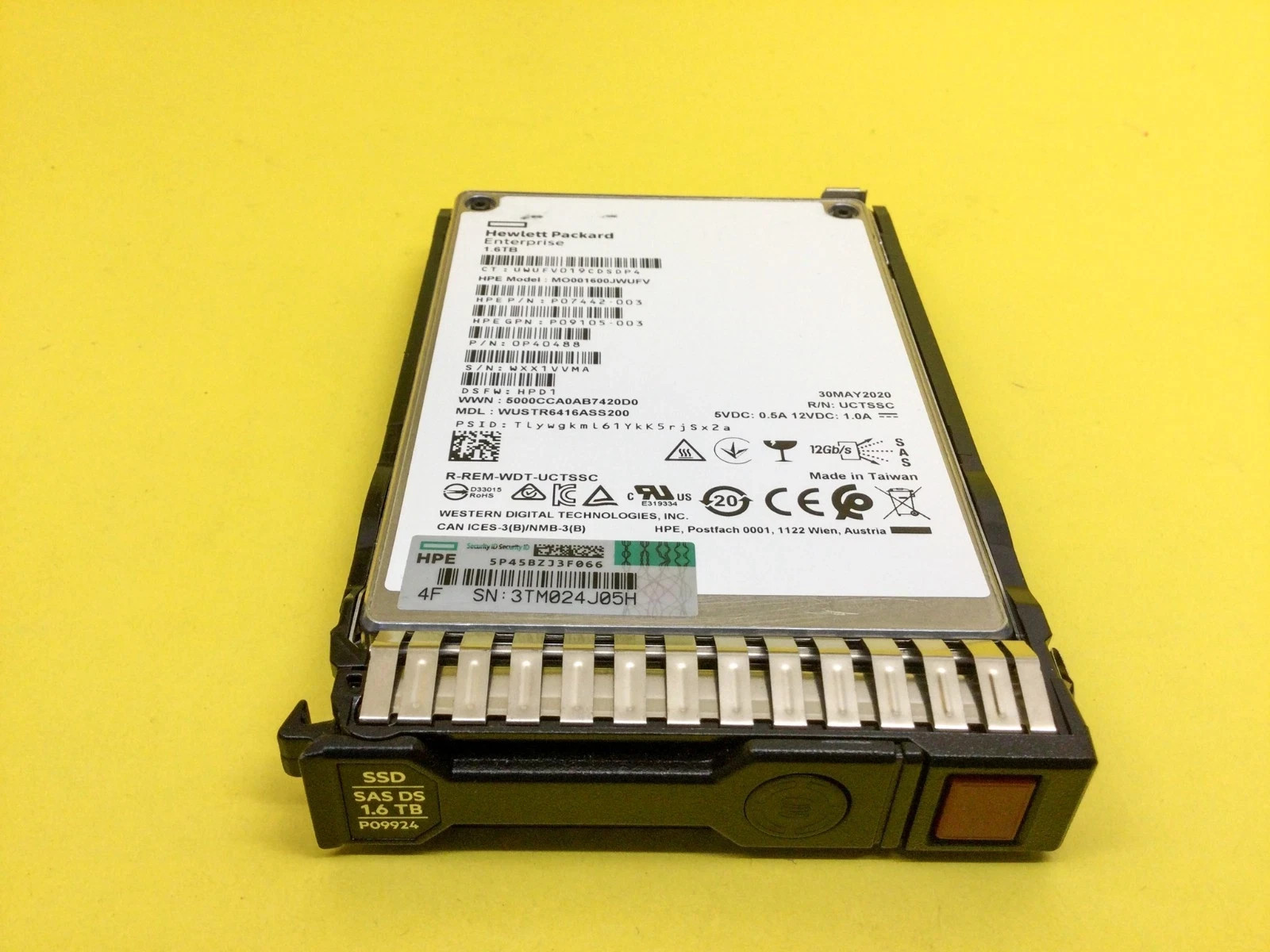 P09092-B21 HPE 1.6TB SAS 12G MIXED USE SFF SC PM5 SSD P09924-001  NEW