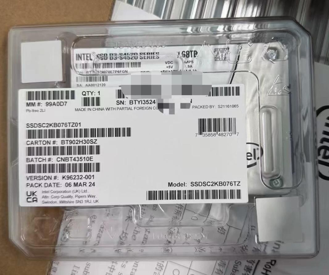Intel D3 S4520 7.68TB SSD 2.5" SATA III 6Gb/s Solid State Drive SSDSC2KB076TZ01