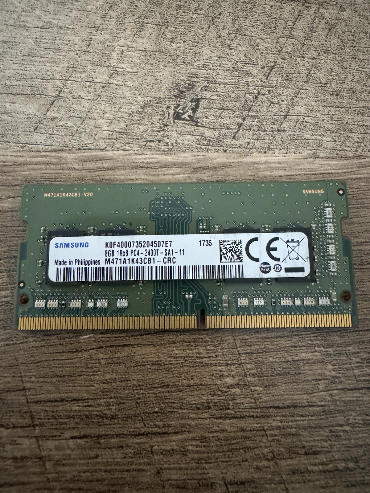 Samsung 8GB (1x8GB) 2400MHz 260-pin SODIMM DDR4 RAM Memory (M471A1K43CB1-CRC)
