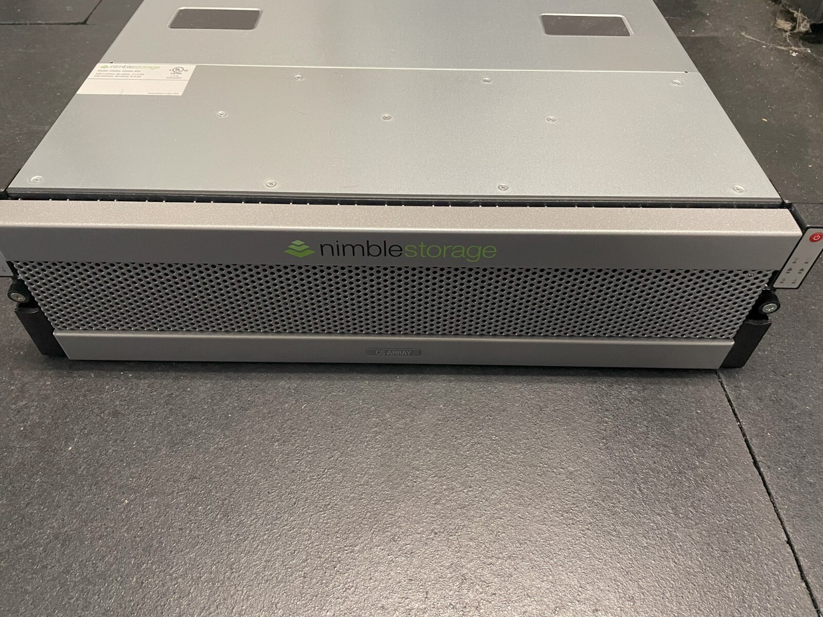 Nimble Storage Array CS440G-X2 24TB SAN 12x 2TB 7.2K 4x 300GB SSD Drives + Rails