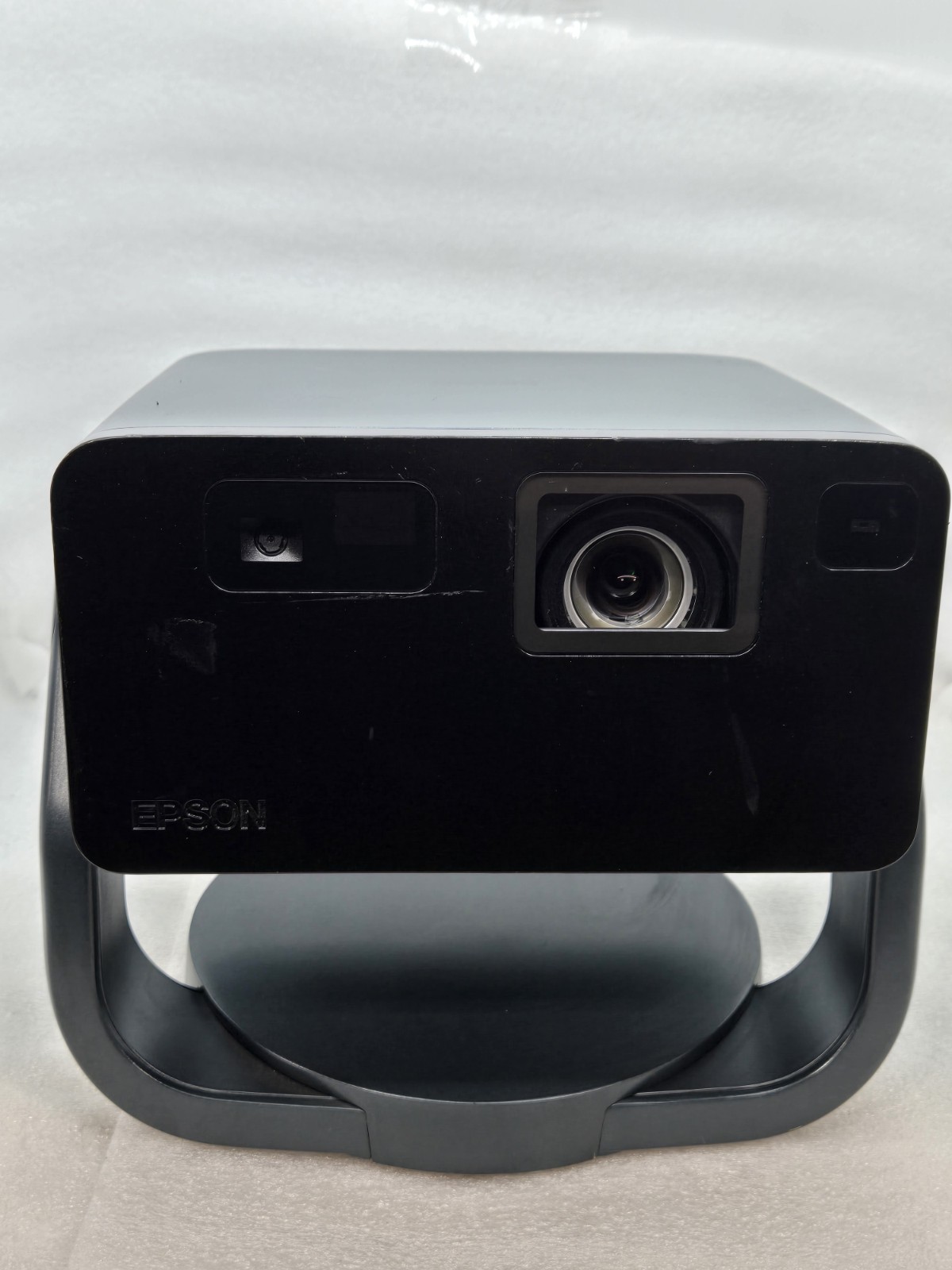 Epson EpiqVision Mini EF22 Portable Smart Laser Projector ONLY FAST  b