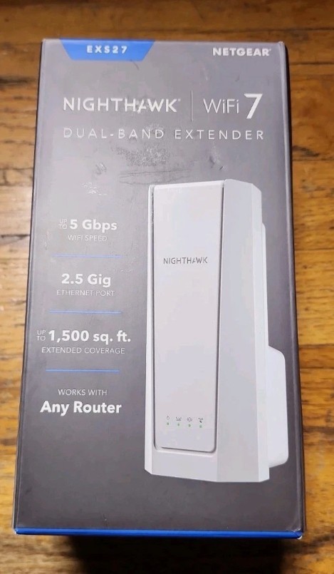 NETGEAR WiFi 7 Range Extender EXS27 – 1500 sq ft, 45 devices - OPEN BOX