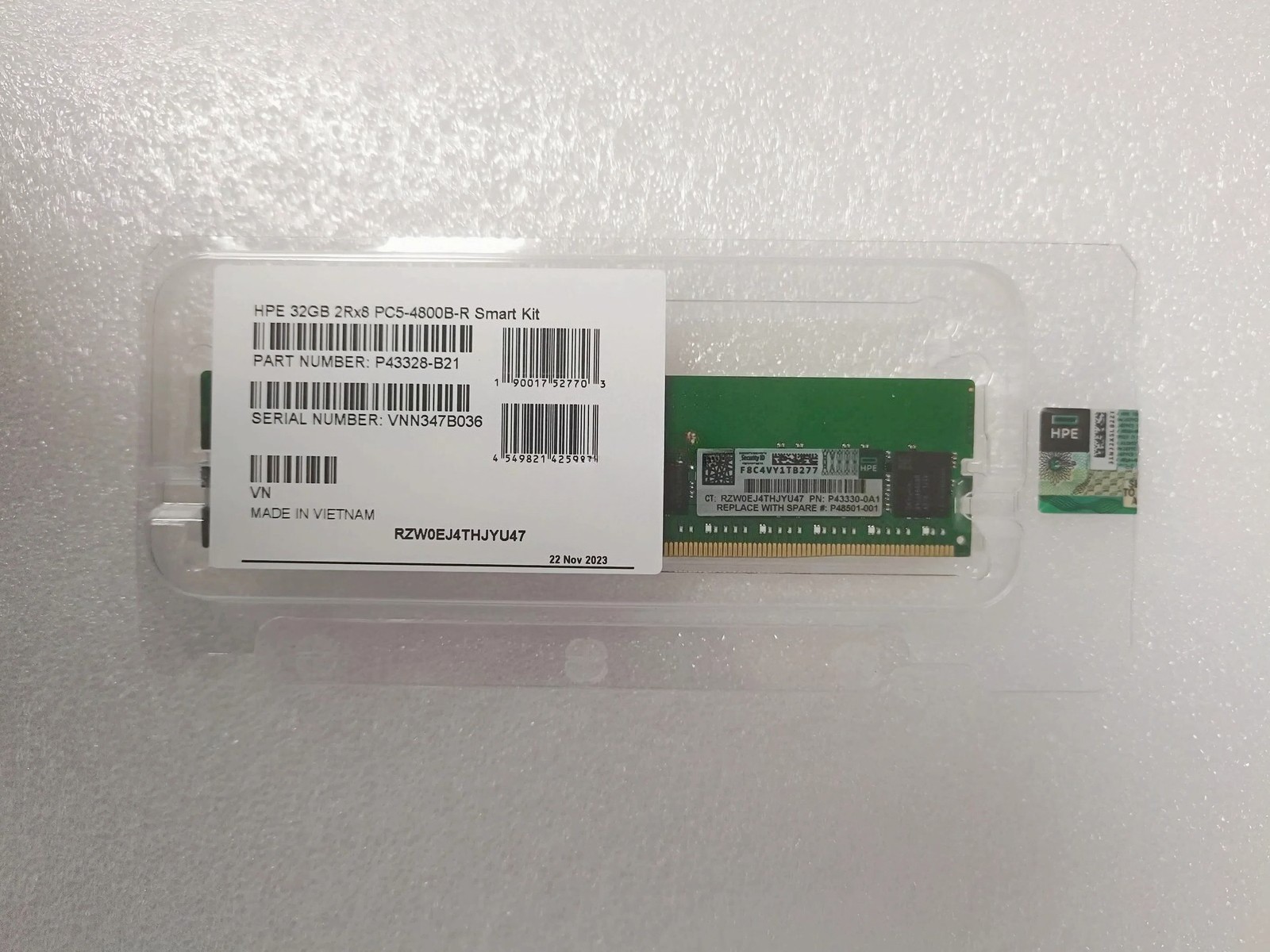 HPE P43328-B21 P43330-0A1 32GB 2Rx8 DDR5 PC5-4800 Gen11 EC8 RDIMM Server Memory