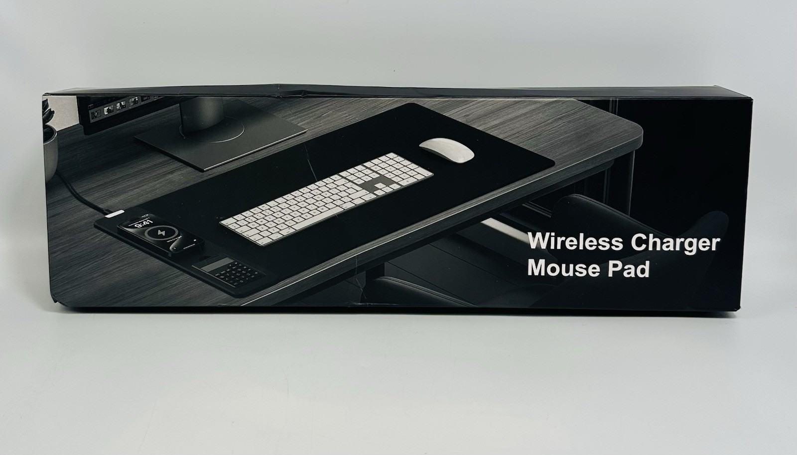 Wireless Charger Mouse Pad with Calculator 31.5 x 15.75 In - Black *NEW IN BOX*