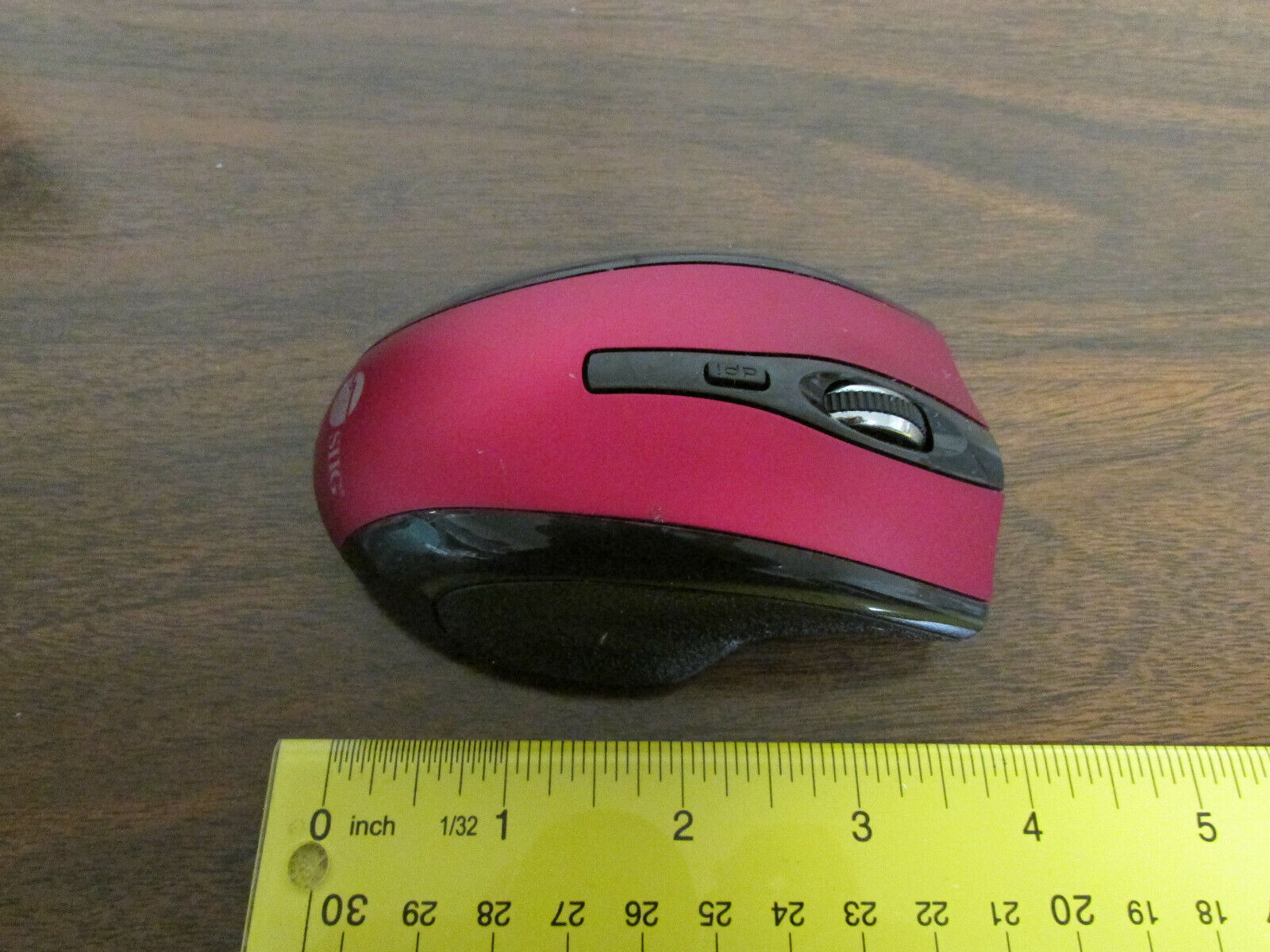 SIIG 6-Button Ergonomic Wireless Optical Mouse - Red Model BS92941X