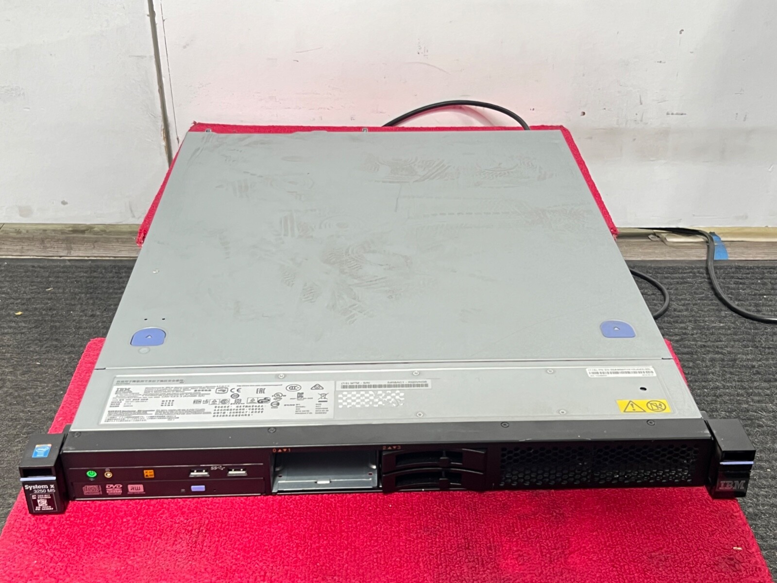 IBM 5458-AC1 X3250 M5 Server System Barebones No CPU, RAM, HDD / Great Condition