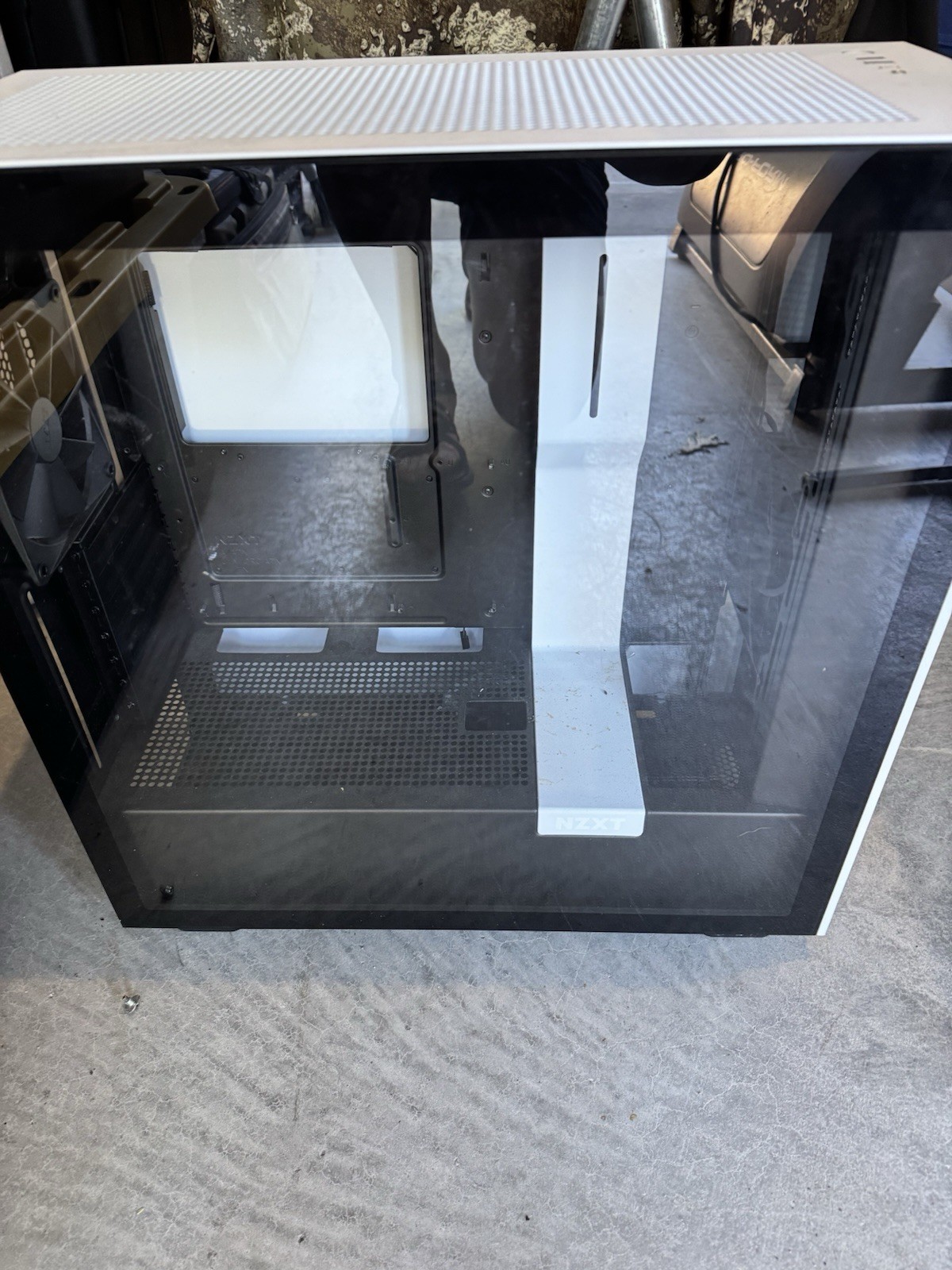NZXT H7 Flow 2024 Mid-Tower ATX PC Case with Cooling Fans, White