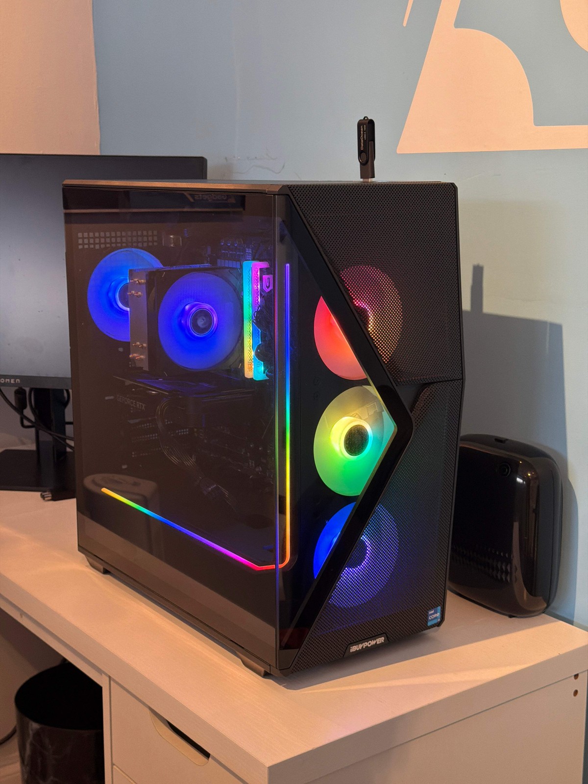 Ibuypower i Series Desktop Computer i7-14700F 32GB DDR5 1TB SSD RTX 4060 Used