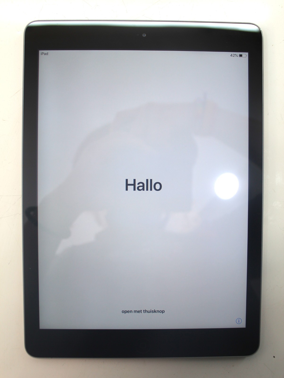 Apple iPad 1st Gen A1474 Silver #1Q-253 Unlocked
