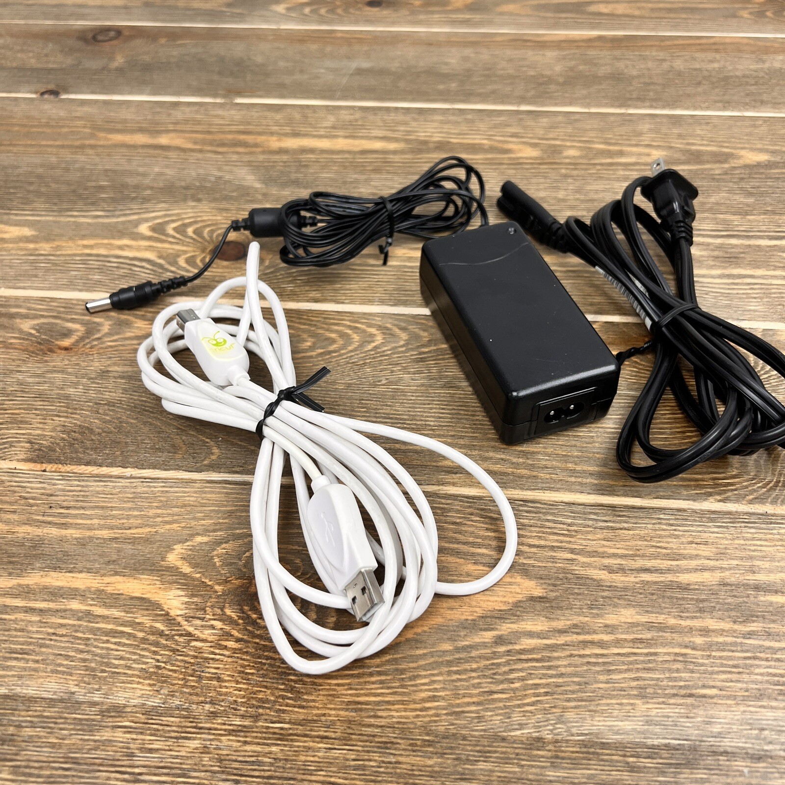 Genuine CRICUT Power Supply Adapter for Model CREX002 18V 2.5A & USB Cable