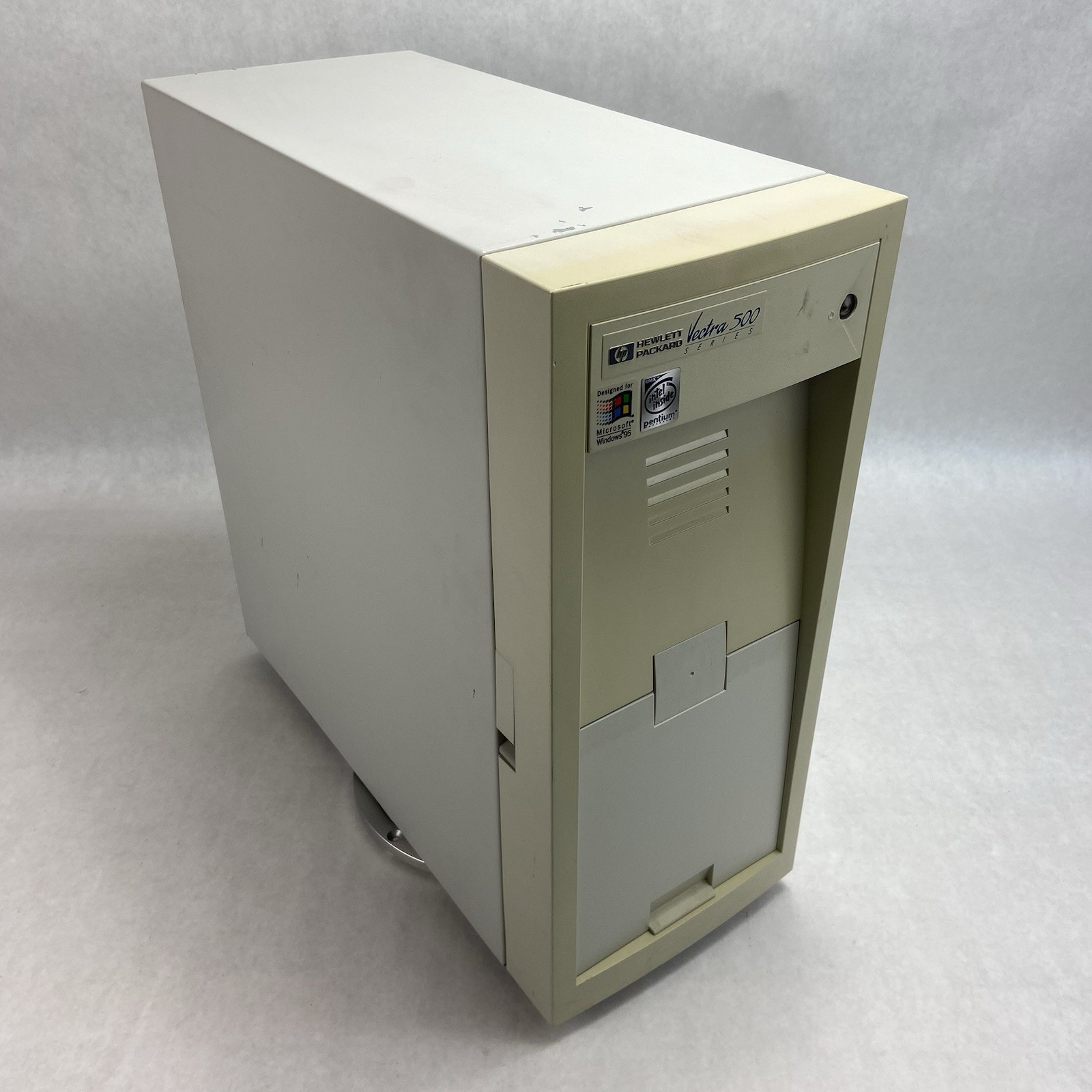 HP Vectra 525 MT Intel Pentium MMX 165 MHz 16 MB RAM No HDD No OS