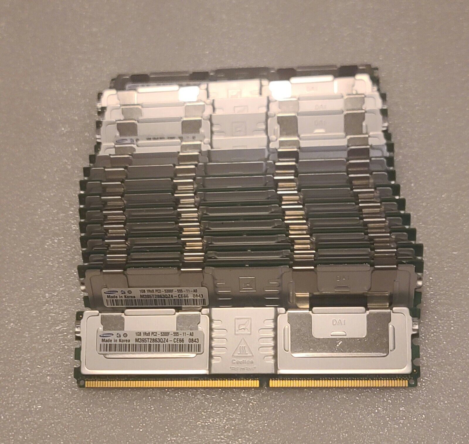 SAMSUNG 3gb (3x1GB 1rx8 PC2 5300f Server Memory DIMM M395T2863QZ4)