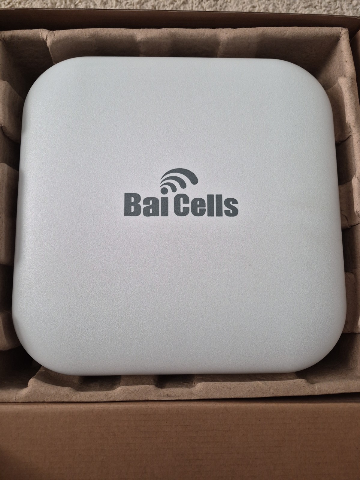B41 2.5Ghz Baicells Nova227 2x250mW LTE TDD Base Station pBS2120 Open BOX eNB