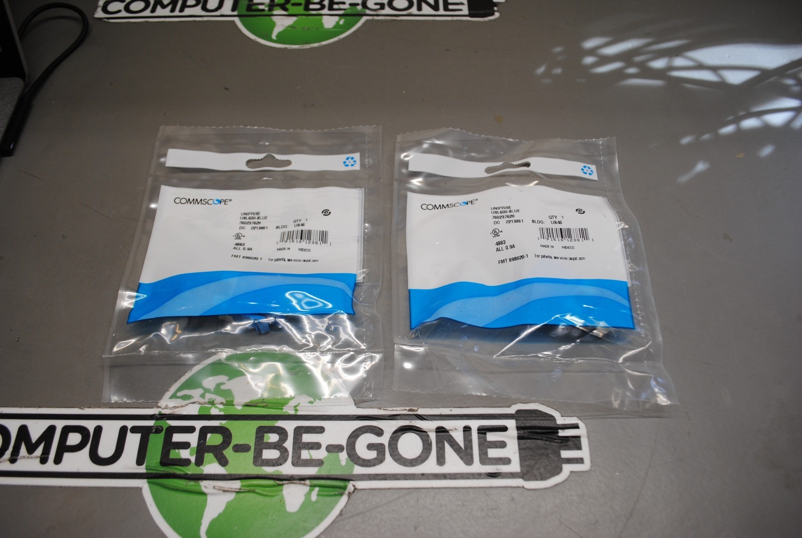 Lot of 2 x Commscope USL600-BLUE Uniprise SL-Series RJ45 Cat6 Jack, Blue FREE SH