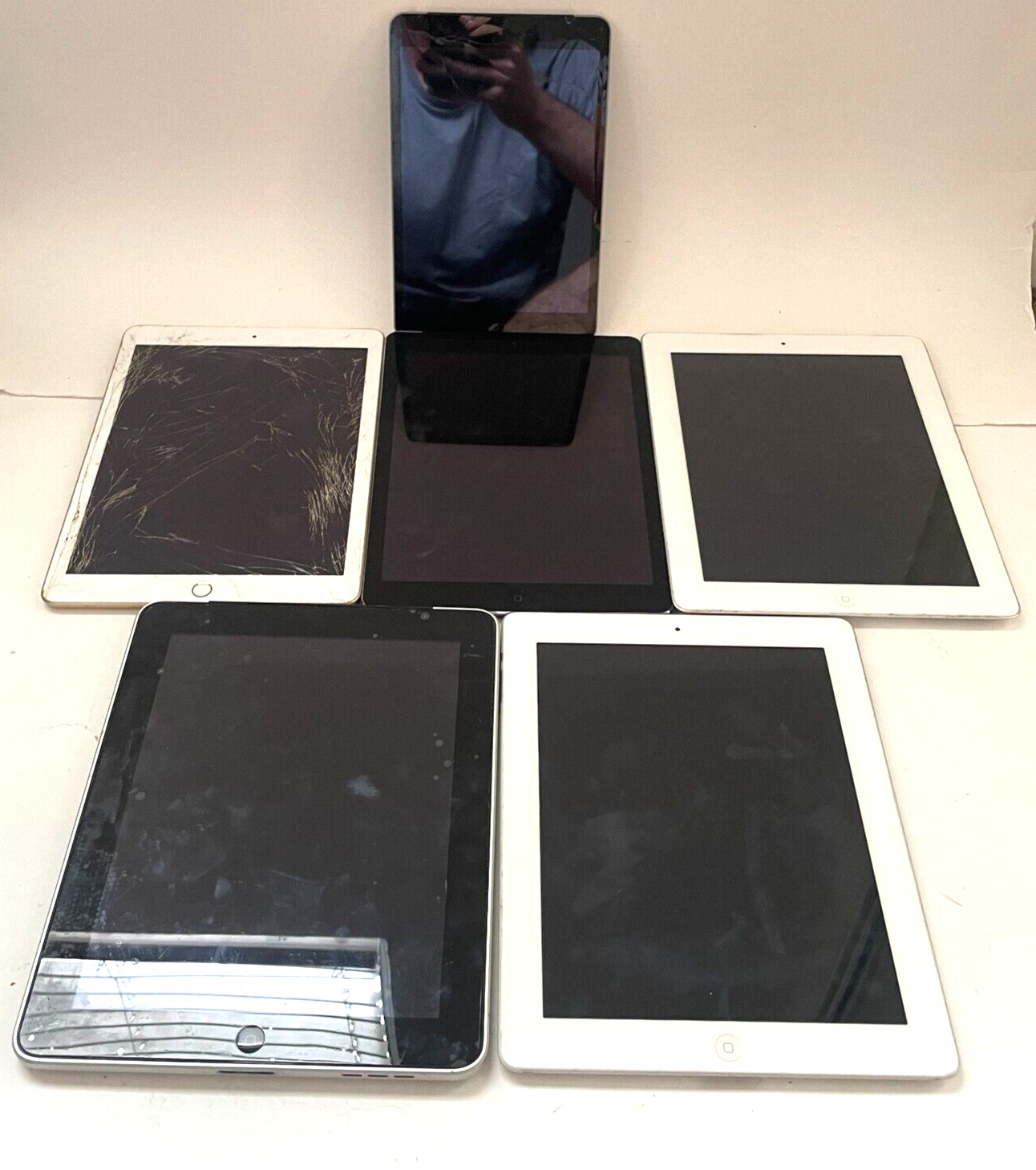 Lot of 6 Apple iPad Mixed Generations Untested For Parts Not Working