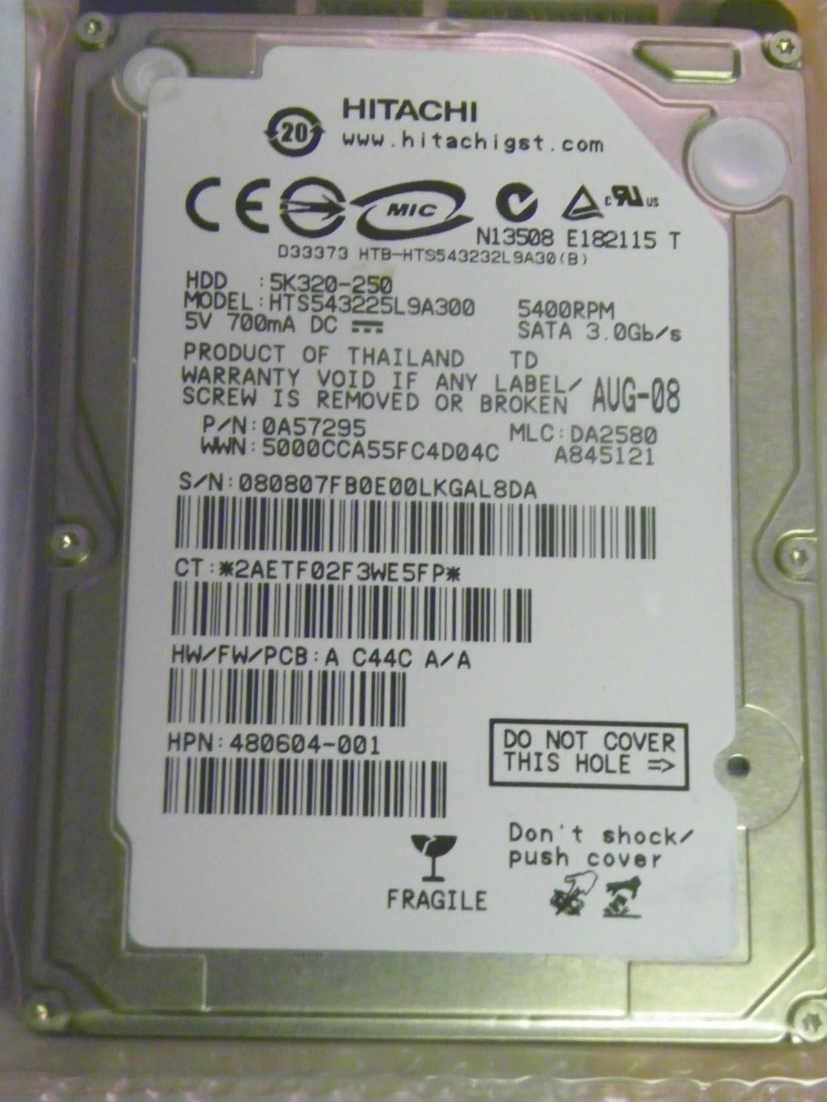 Hitachi HTS543225L9A300 P/N:0A57295 MLC:DA2580 FW:A C44F A/A 250GB 2.5" SATA HDD