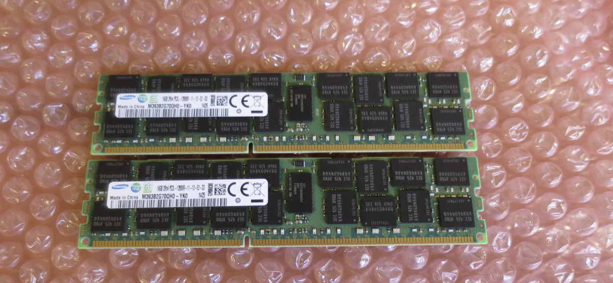 Fujitsu 32GB (2x16GB) 2Rx4 DDR3-1600 PC3L-12800R REG ECC S26361-F5309-E643