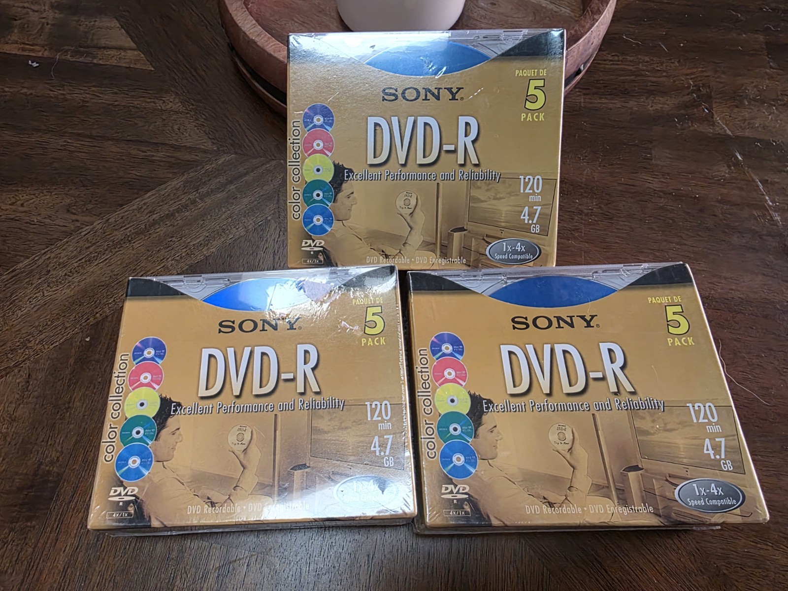 ​Sony DVD-R Color Collection 15-Pack (3x 5-Pack) 4.7GB 120min 1x-4x Brand New