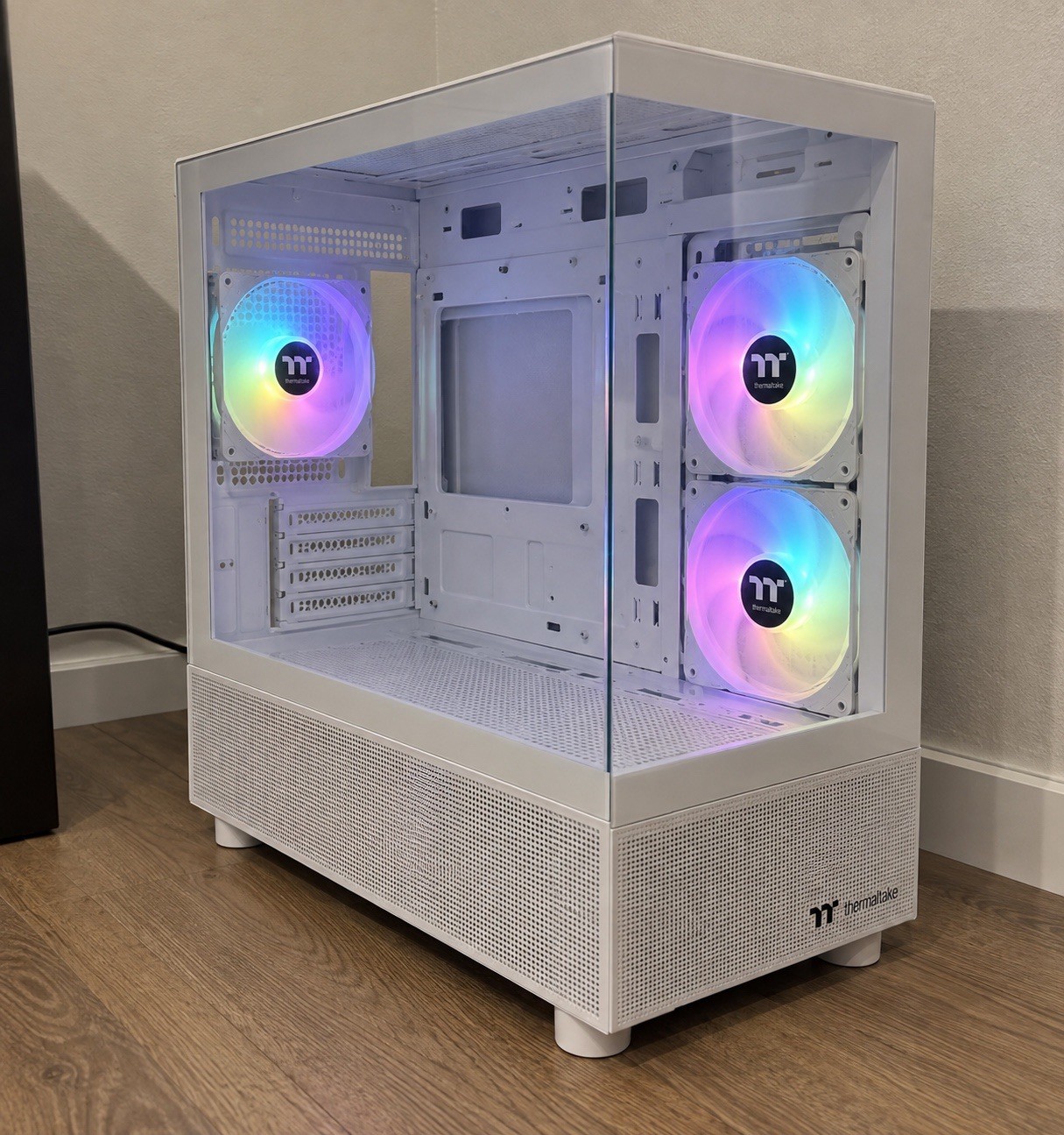 Thermaltake View 170 TG ARGB Snow Micro-ATX Case 3x120mm