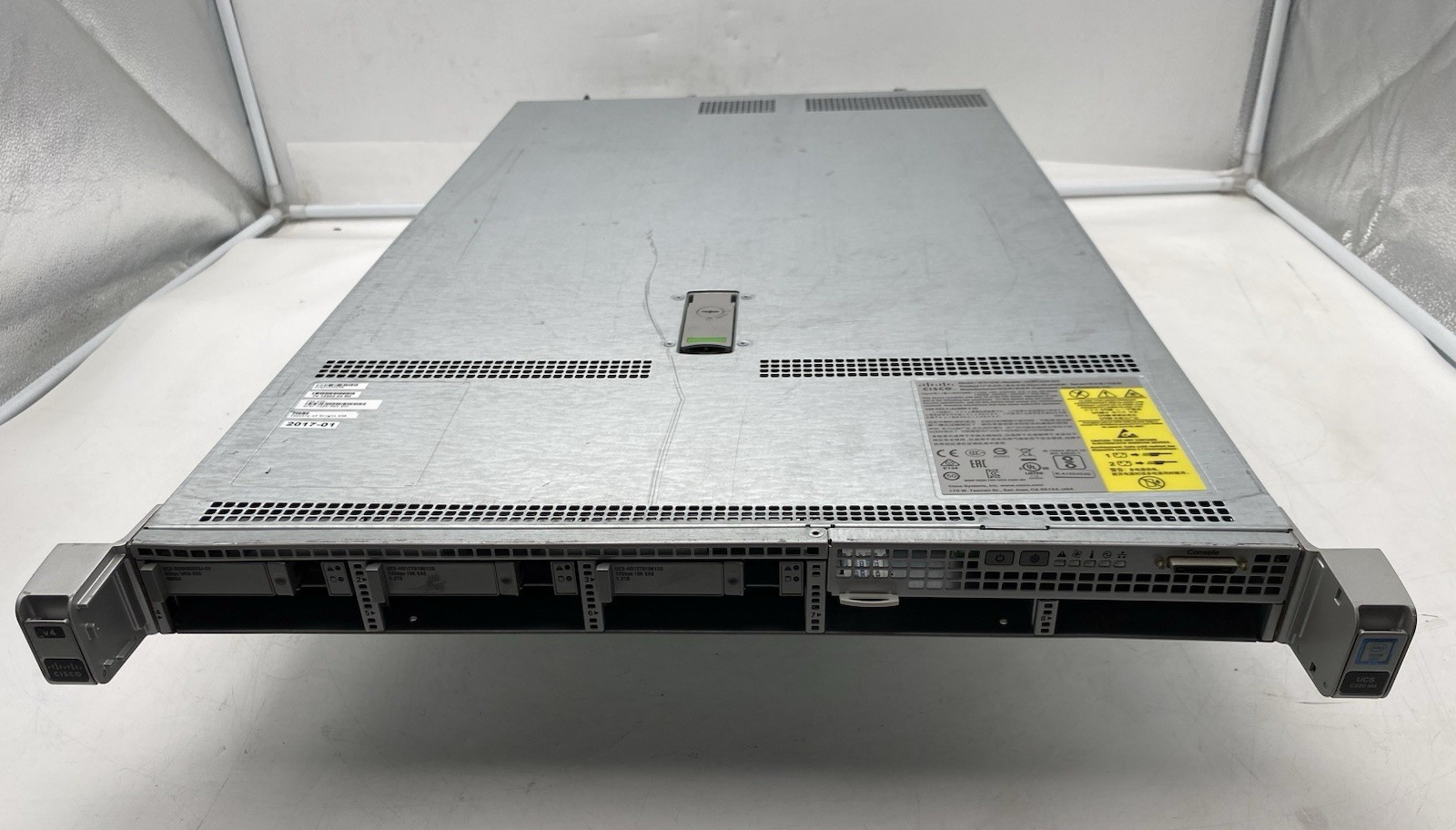 Cisco UCS C220 M4 2x Xeon E5-2620v4 2.10Ghz 48GB RAM SAS Controller No Drives