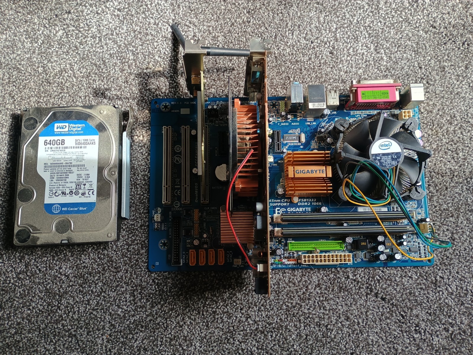 AMD ATI RADEON HD4770 GA-P31-ES3G Gigabyte Vintage Motherboard Ddr2 Xms2