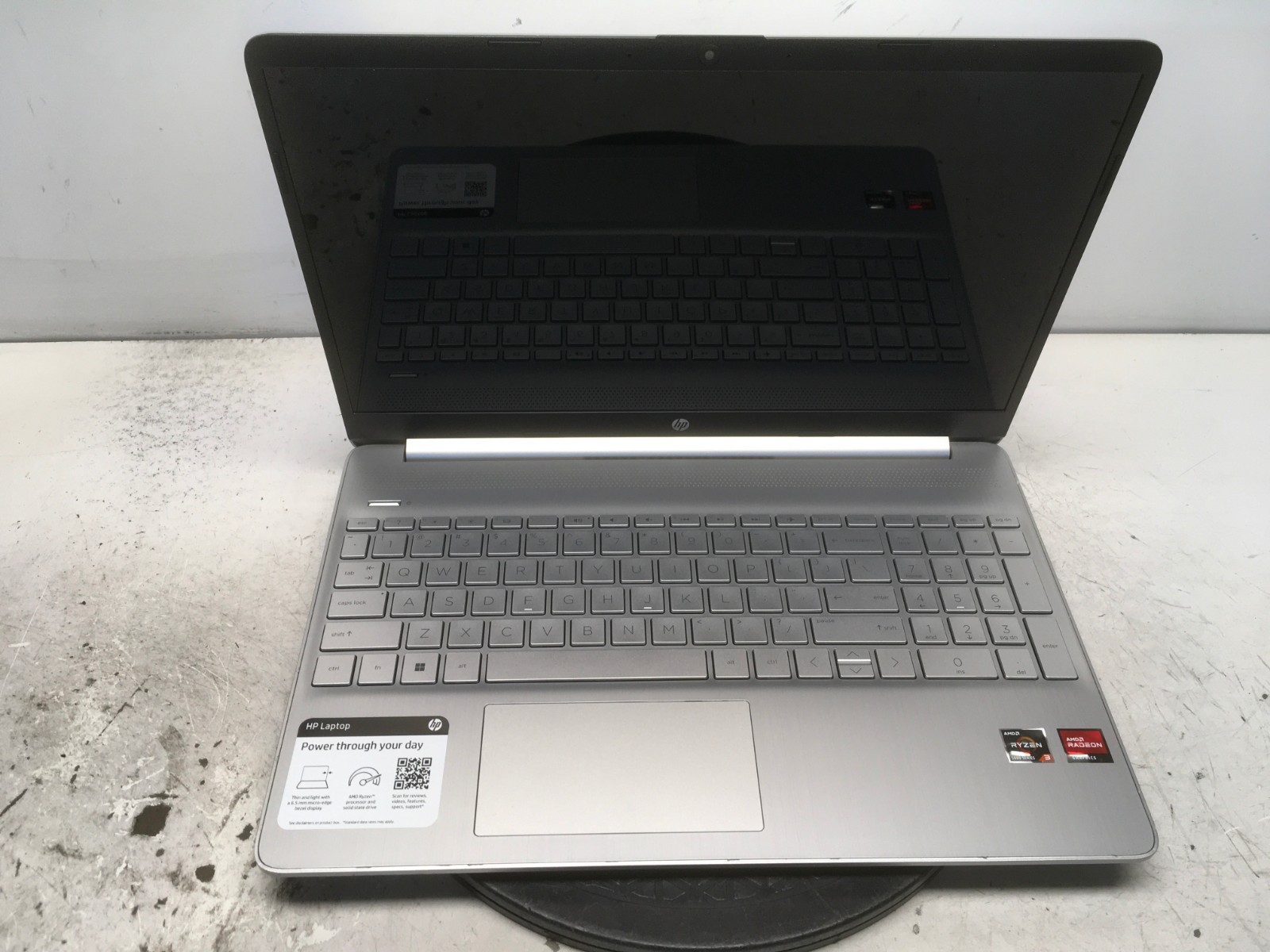 HP 15-EF2031NR AMD Ryzen 3 5000 Series No RAM NO HDD No Batt - FOR PARTS