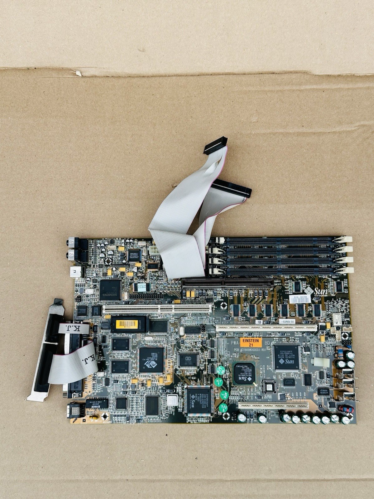 SUN MotherBoard  375-0115 Ultra 5 & 10 support 440Mhz CPU