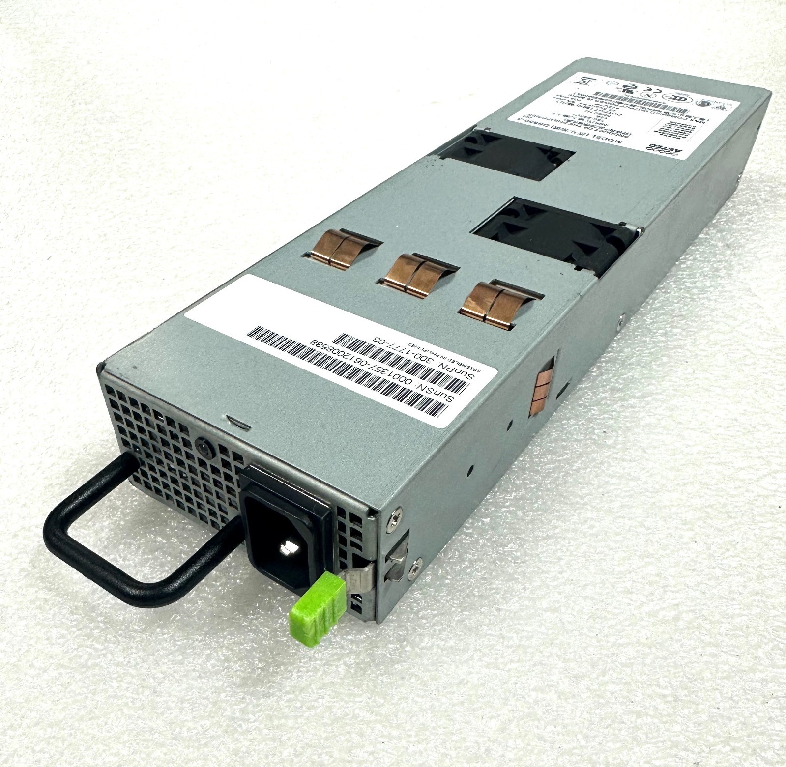 300-1777-03 NEW SUN ORACLE SUNFIRE X4600 850W POWER SUPPLY ASTEC DS850-3-001