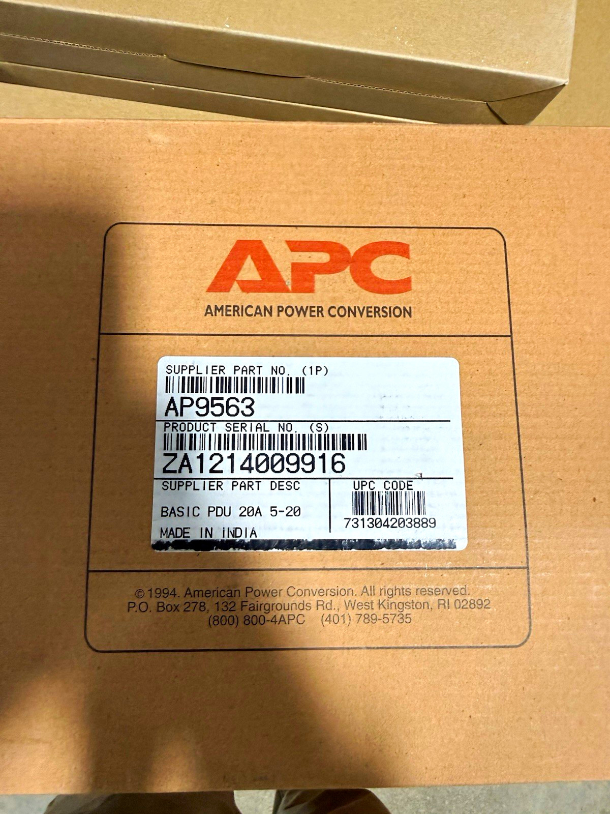 APC AP9563 Basic Rackmount PDU 8-Outlets 20A 120V 5-20 Connectors