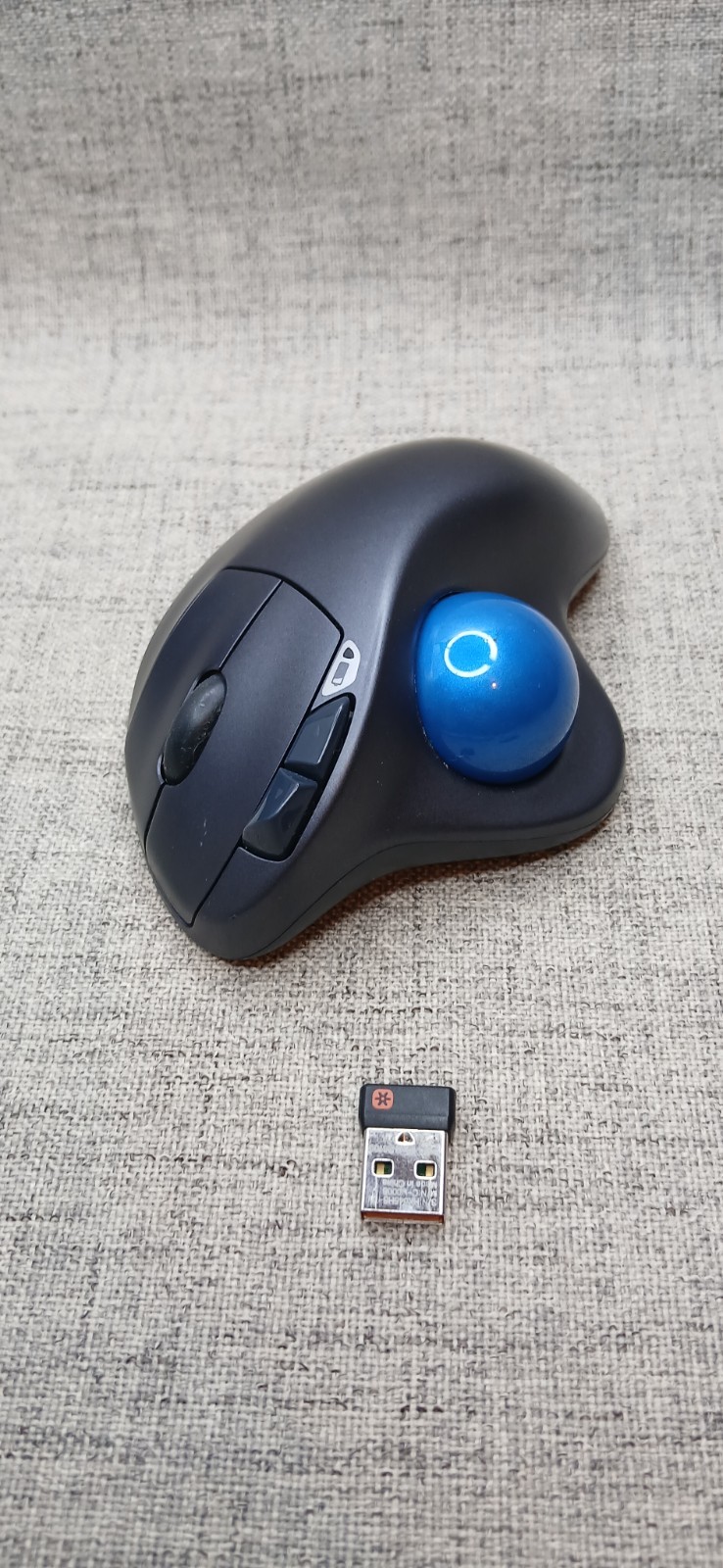 Logitech M570 Wireless Trackball Mouse W/ USB Receiver Dongle