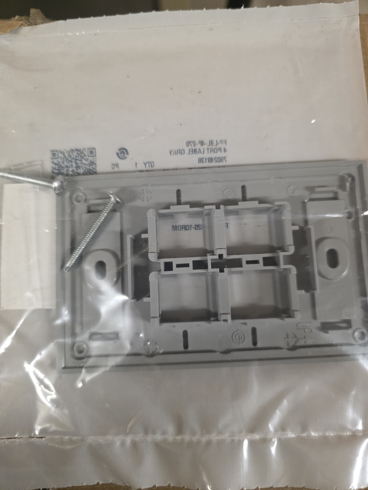 CommScope Box Of  10/Faceplate 4 Port Gray Cat 6 Cabling Network Data New 