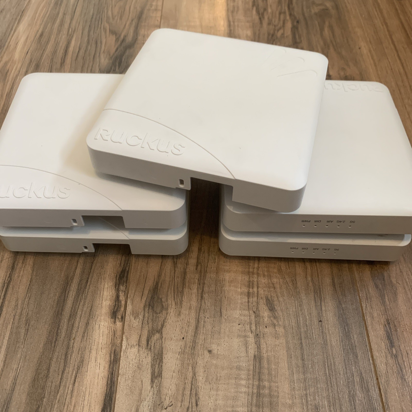 Lot to 5 Ruckus ZoneFlex 7372 Wireless Access Points w/ 