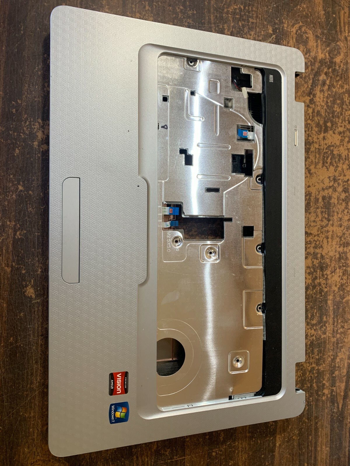 HP g62-367dx Laptop Palmrest Touchpad Back Cover Complete Case.