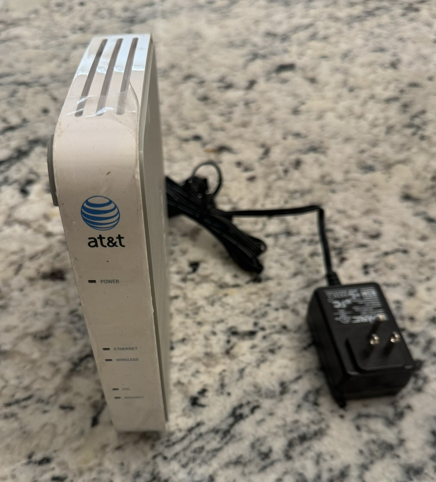 2Wire 2701HG-B ADSL2/ADSL2+ High-Speed DSL Gateway/Router/WAP (AT&T Branded)