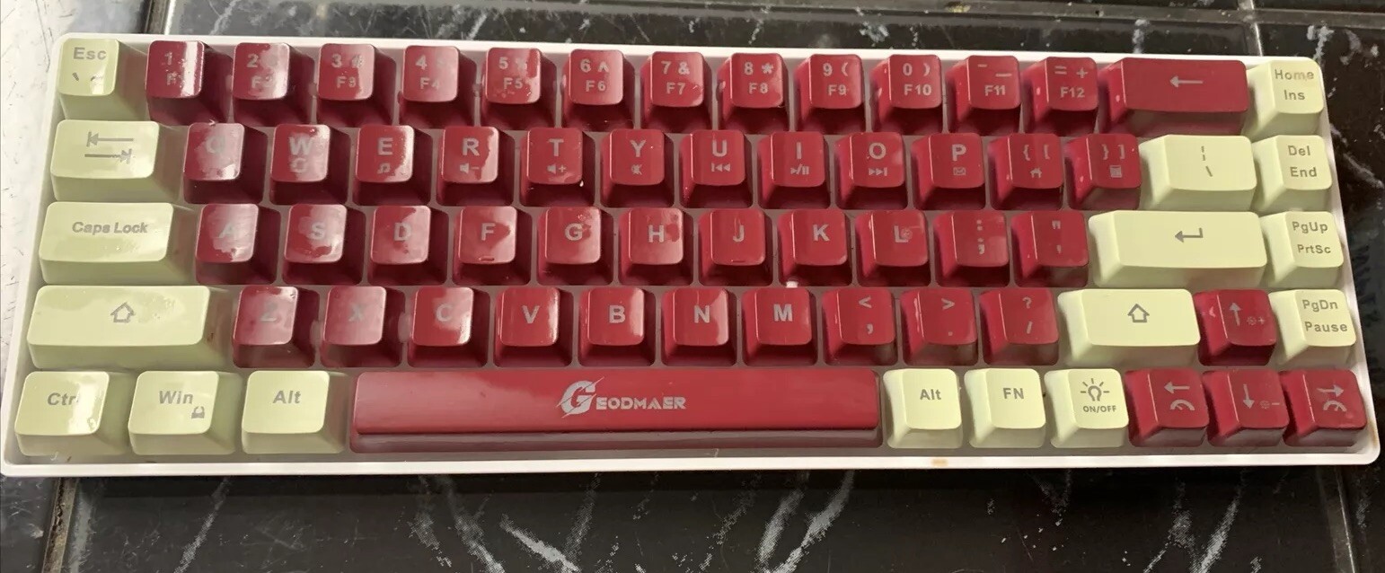 GEODMAER 65% WIRELESS GAMING KEYBOARD Model Km020