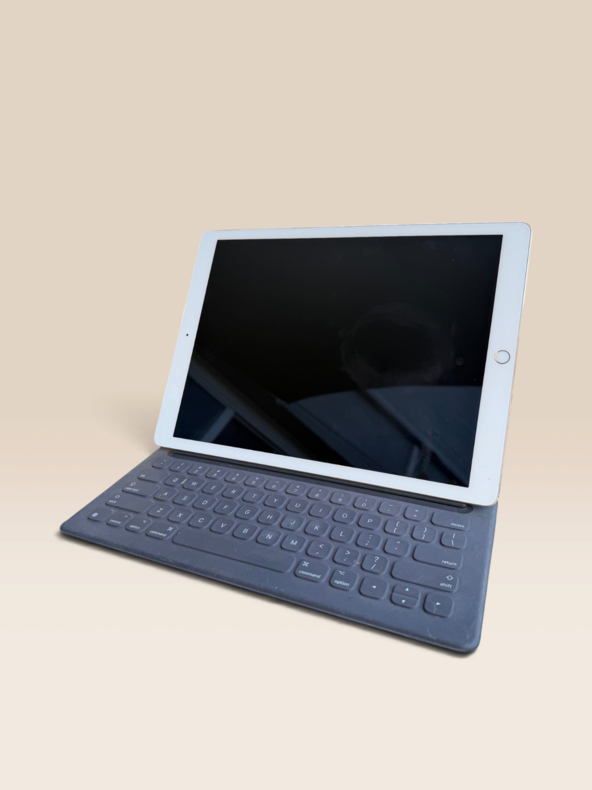 Apple iPad Pro 12.9" A1584 256 GB Wi-Fi Gold + Smart Keyboard