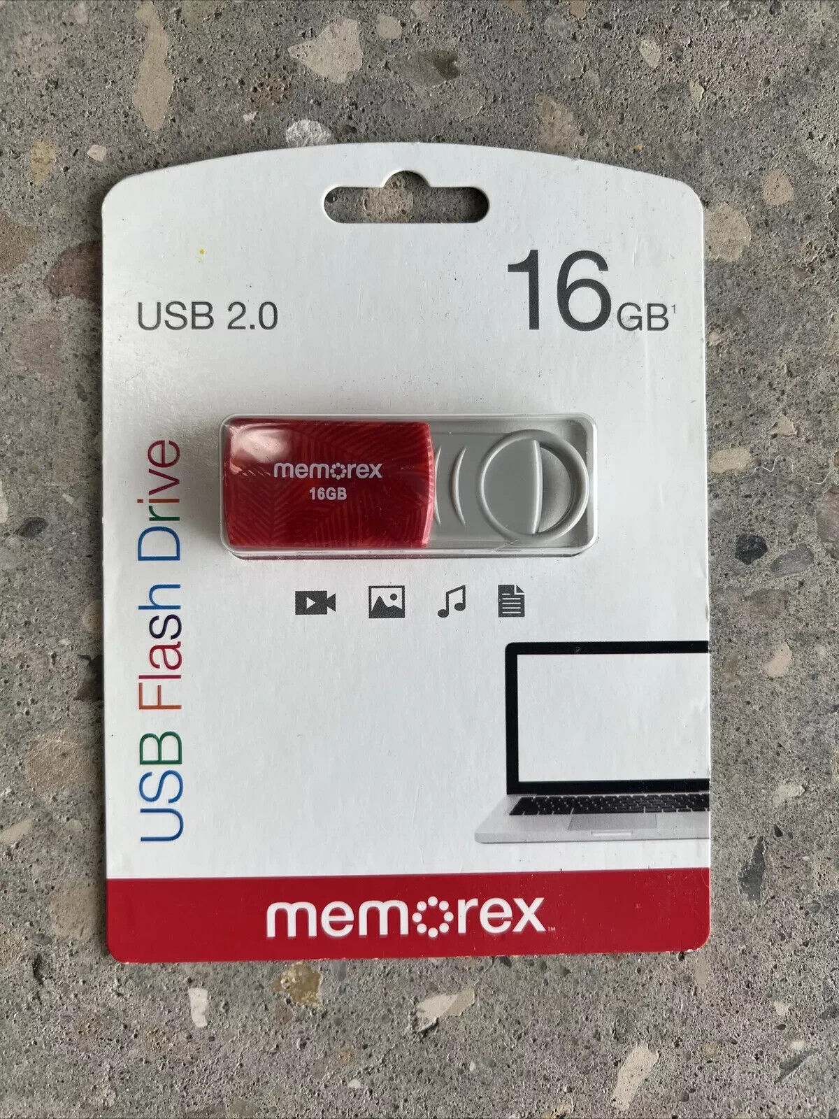 Memorex USB 2.0 Flash Drive 32 GB Red