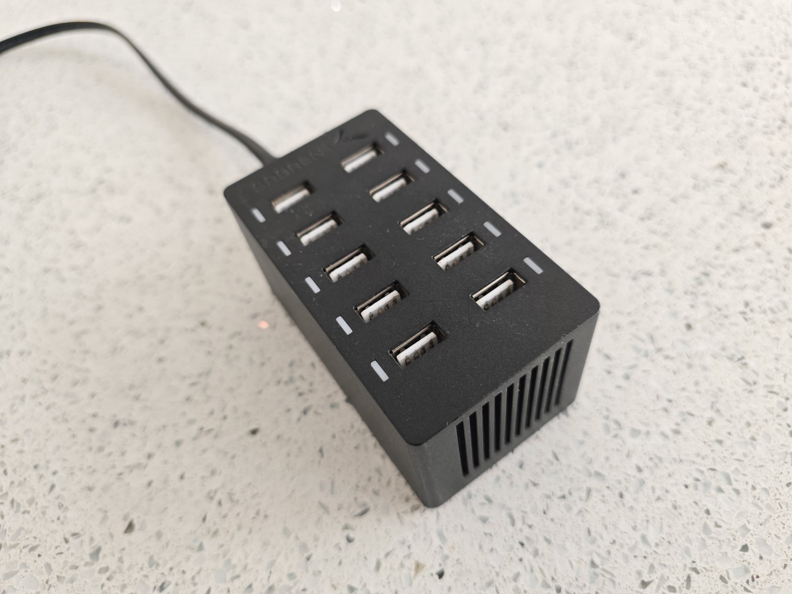 SABRENT Smart USB Ports 60 Watt 10 Port Desktop USB Rapid Charger AX-TPCS