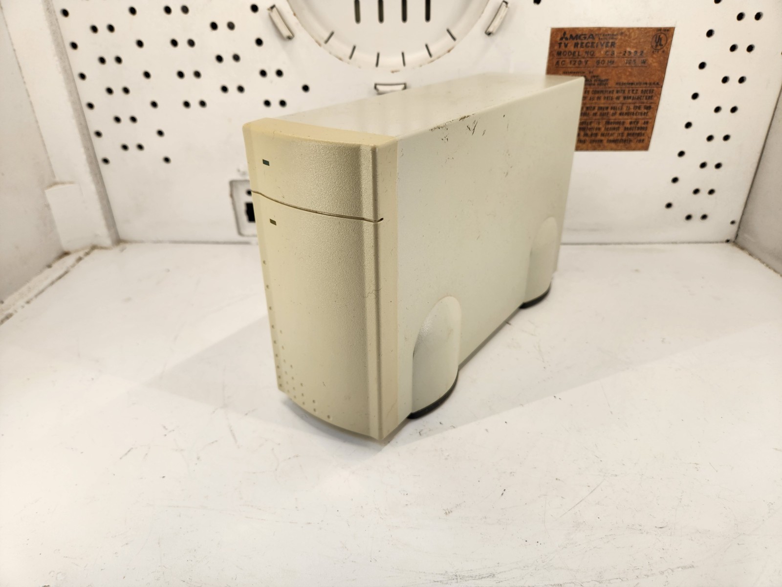 Seagate ST32171N Barracuda 2.1GB 7200RPM SCSI 2 Hard Drive in External Enclosure