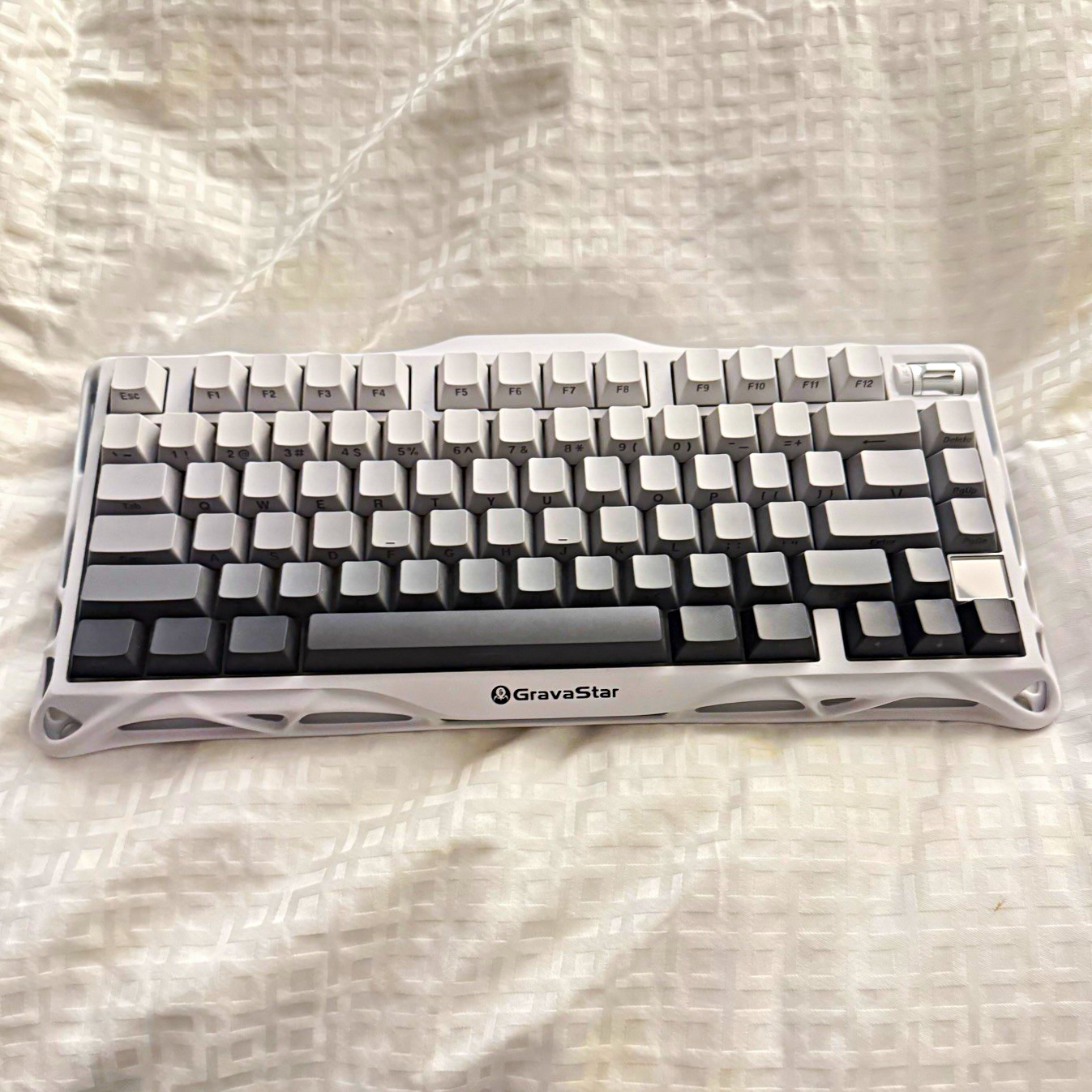 GravaStar Mercury K1 Mechanical Illuminated Keyboard Gradient White