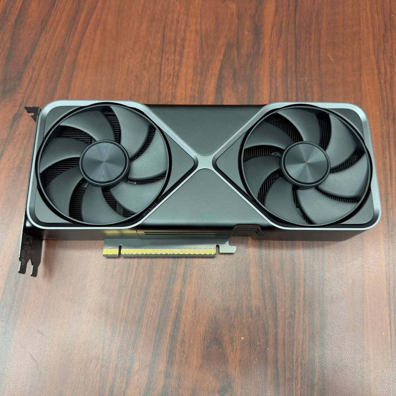 NVIDIA GeForce RTX 5070 FE Founders Edition 12GB GDDR7 Graphics Card 