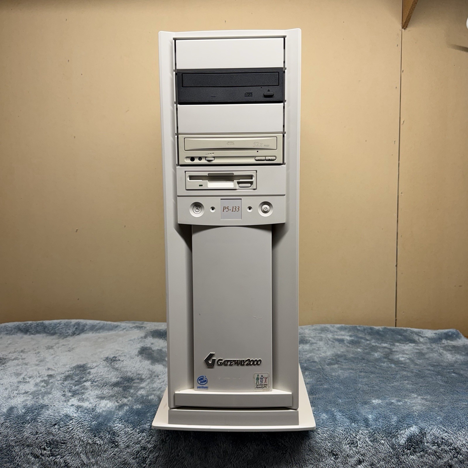 RARE FULL ATX Gateway 2000 DOS Windows 95 98 Tower Case SLEEPER Retro Gaming PC