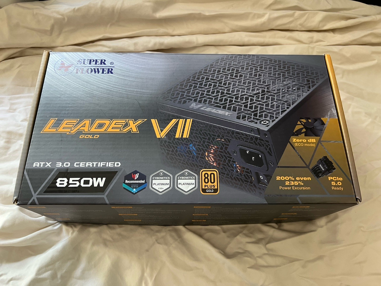 Super Flower Leadex VII XG 850W 80+ Gold Fully Modular ATX3.0 PCIe 5.0