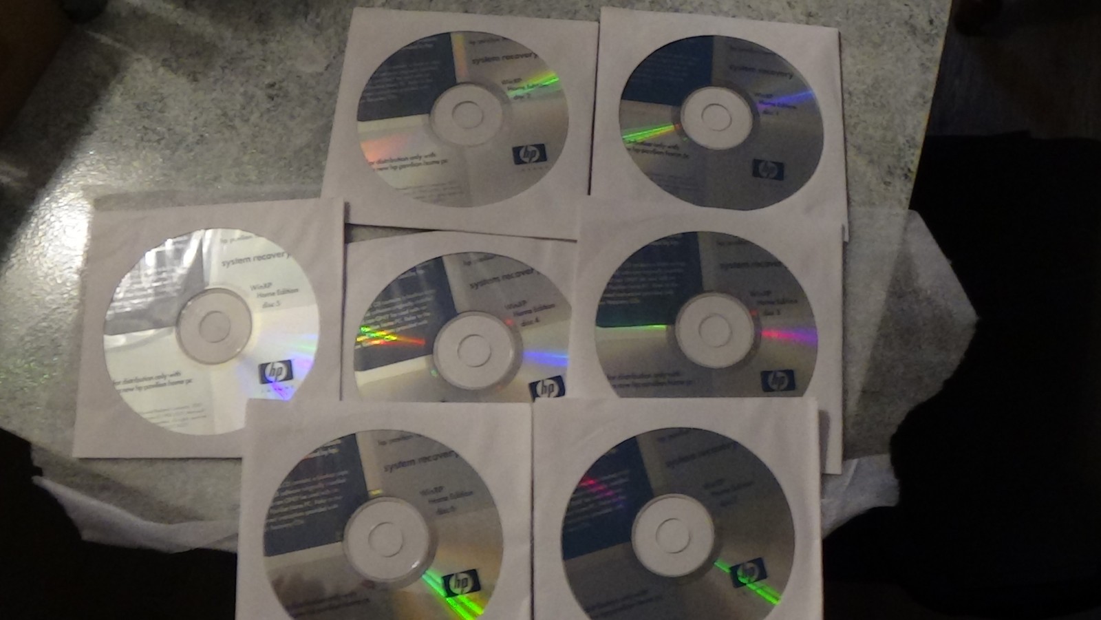 HP Pavilion Home PC System Recovery WinXP Home Edition Windows 7-Disc CD-Rom Set