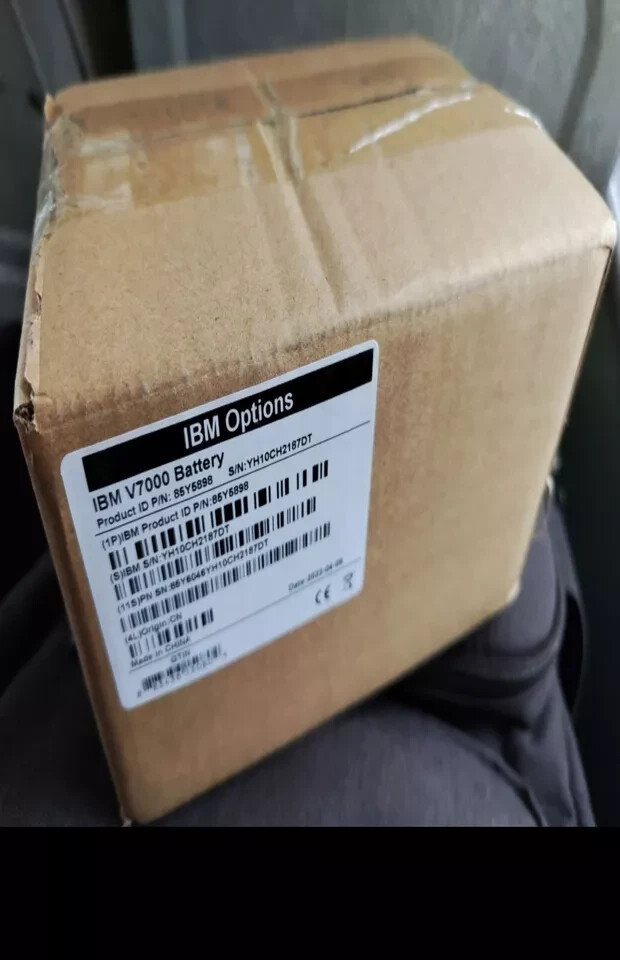 2026 NEW IBM 00AR044 For  IBM V7000 NEW Battery