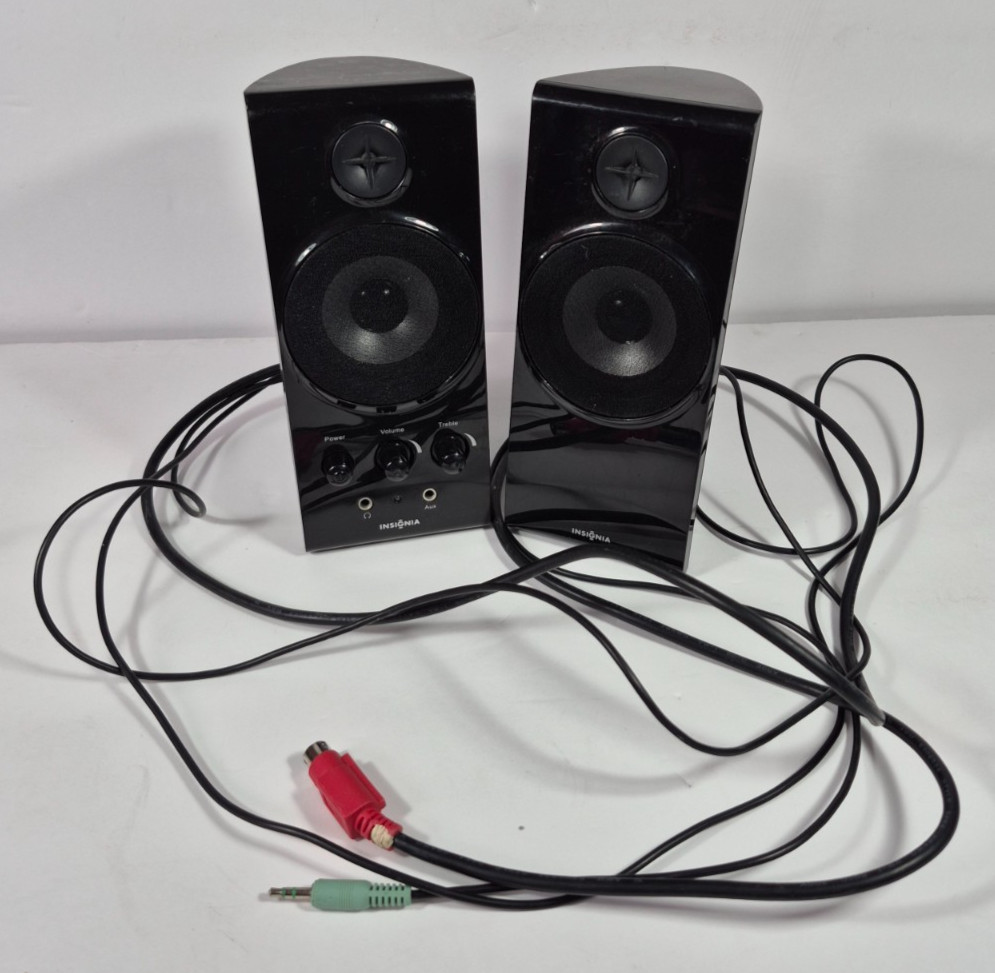 Insignia Stereo Computer Speakers w/ Power Supply 3.5mm Tested Working